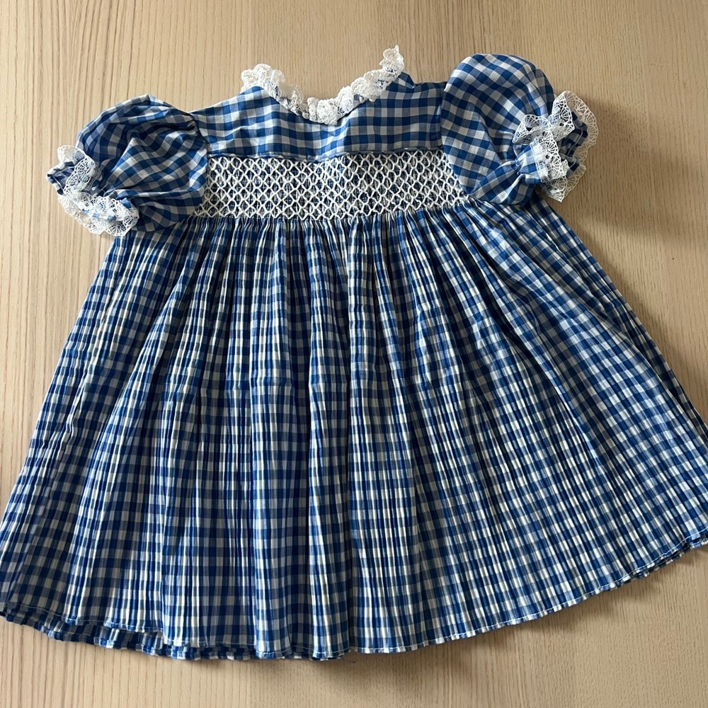 Vintage girls dress